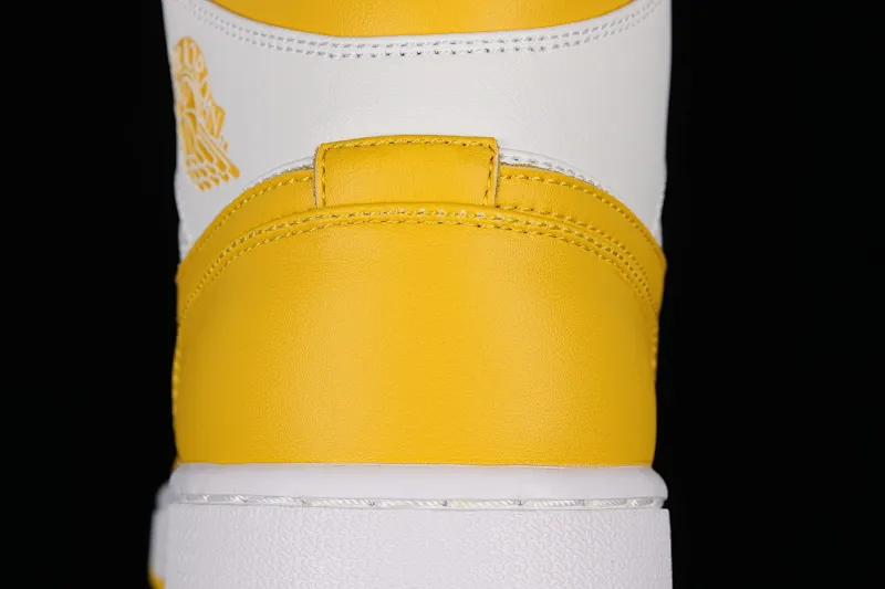All categories Air Jordan Jordan series basketball shoes Air Jordan 1 Mid Air Jordan 1 Mid AJ1 Joe 1 white and yellow Zhongbang basketball shoes BQ6472-117